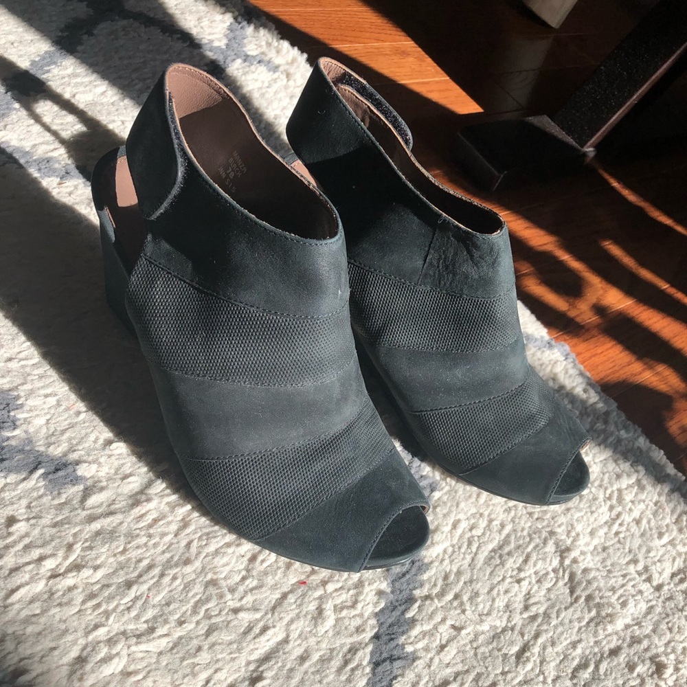 Black Booties Earthies